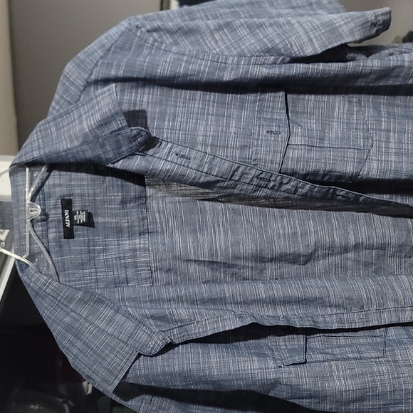 Men's Button Down Casual Shirt - Picture 3 of 4
